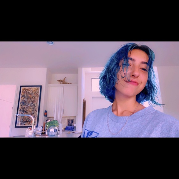 Meet Olivia! Living life for zero waste 💚♻️ - Picture 3 of 6